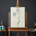 Zeichnung Frau mit blauen Blumen von Judith Clara