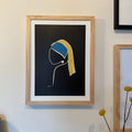 Pearl earring *Limited Edition* (cream white paper)